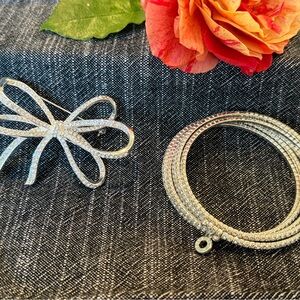 Anne Klein Vintage Crystal Bow Brooch w Matching Stretch Bracelet
